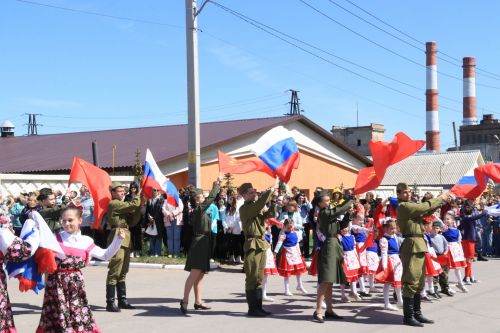 В посёлке Уруссу на славу отпраздновали 9 Мая