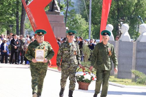 В посёлке Уруссу на славу отпраздновали 9 Мая