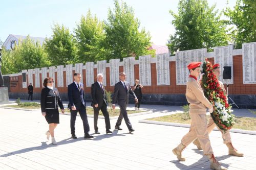 В посёлке Уруссу на славу отпраздновали 9 Мая