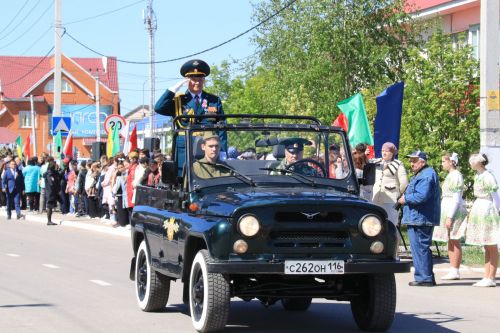 В посёлке Уруссу на славу отпраздновали 9 Мая