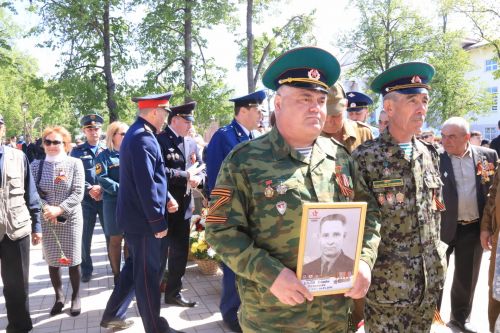 В посёлке Уруссу на славу отпраздновали 9 Мая