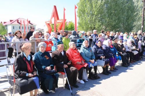 В посёлке Уруссу на славу отпраздновали 9 Мая