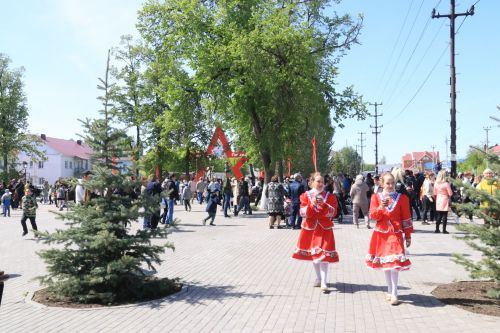 В посёлке Уруссу на славу отпраздновали 9 Мая