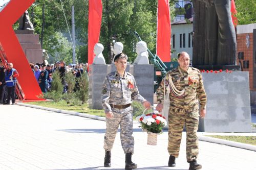 В посёлке Уруссу на славу отпраздновали 9 Мая