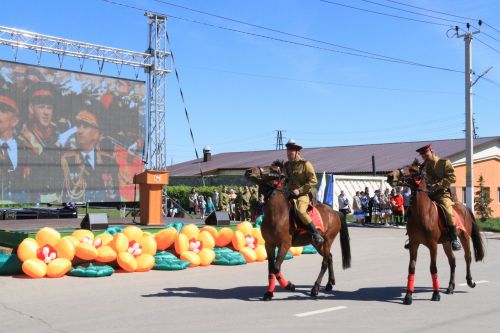 В посёлке Уруссу на славу отпраздновали 9 Мая