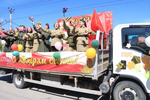 В посёлке Уруссу на славу отпраздновали 9 Мая