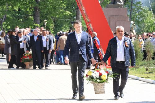 В посёлке Уруссу на славу отпраздновали 9 Мая