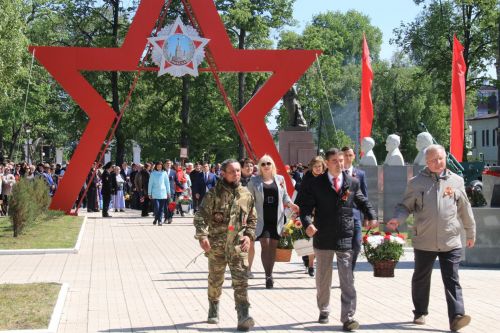 В посёлке Уруссу на славу отпраздновали 9 Мая