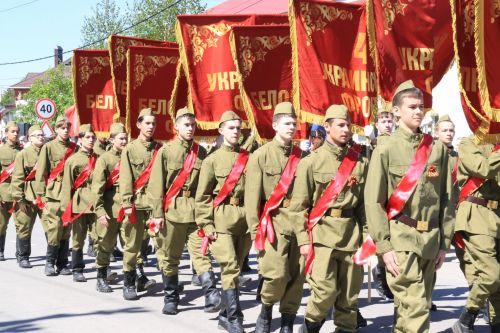 В посёлке Уруссу на славу отпраздновали 9 Мая