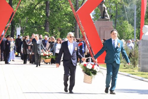 В посёлке Уруссу на славу отпраздновали 9 Мая