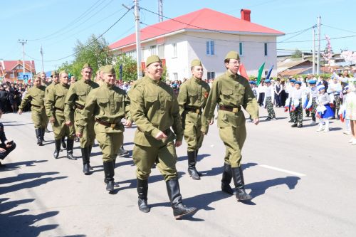В посёлке Уруссу на славу отпраздновали 9 Мая