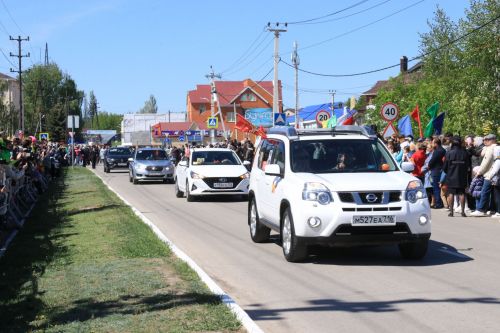 В посёлке Уруссу на славу отпраздновали 9 Мая