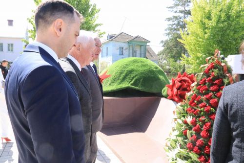 В посёлке Уруссу на славу отпраздновали 9 Мая