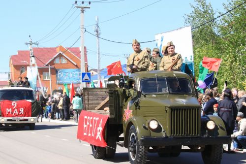 В посёлке Уруссу на славу отпраздновали 9 Мая