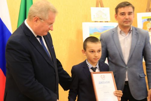 Любите и уважайте друг друга