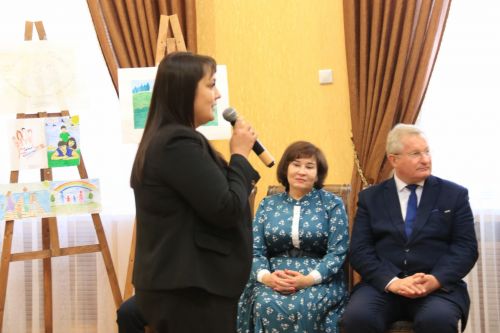 Любите и уважайте друг друга