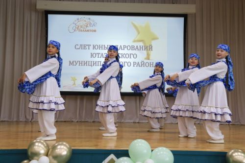 Ютазинцы аплодировали созвездию талантливых учащихся