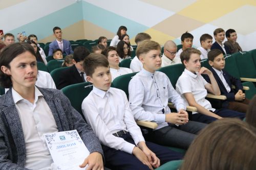 Ютазинцы аплодировали созвездию талантливых учащихся