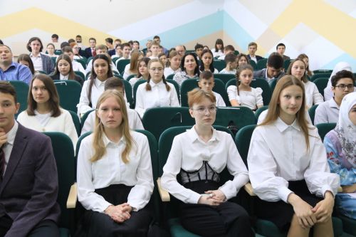 Ютазинцы аплодировали созвездию талантливых учащихся
