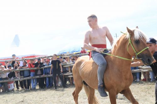 На ютазинской земле встретились «прошлое» и «настоящее»