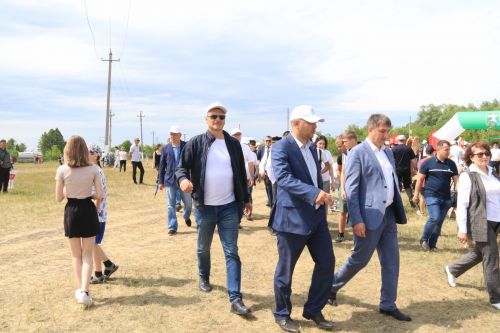 На ютазинской земле встретились «прошлое» и «настоящее»