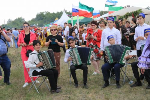 На ютазинской земле встретились «прошлое» и «настоящее»