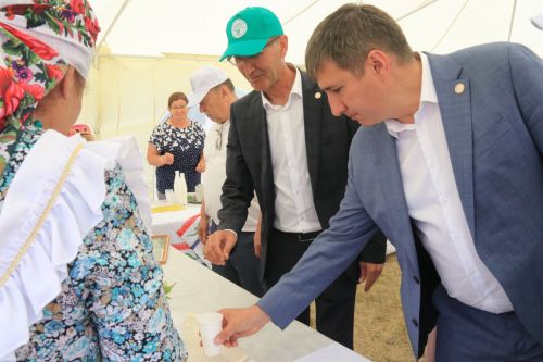 На ютазинской земле встретились «прошлое» и «настоящее»
