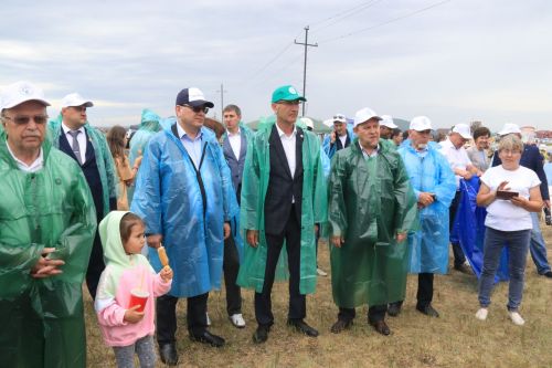 На ютазинской земле встретились «прошлое» и «настоящее»