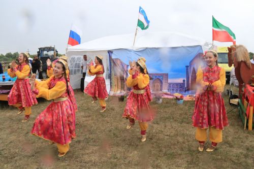 На ютазинской земле встретились «прошлое» и «настоящее»