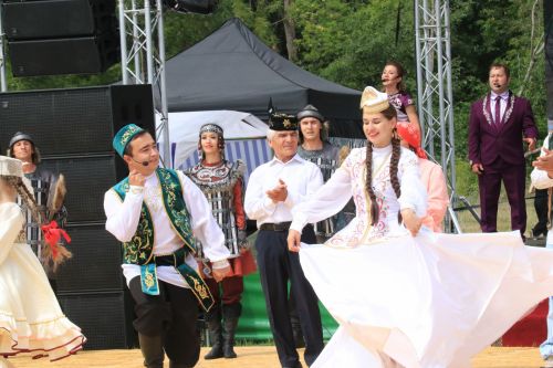 На ютазинской земле встретились «прошлое» и «настоящее»