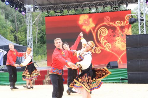 На ютазинской земле встретились «прошлое» и «настоящее»