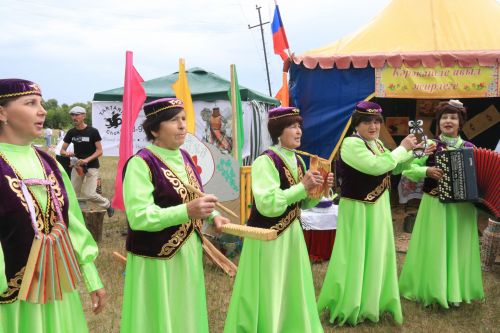 На ютазинской земле встретились «прошлое» и «настоящее»