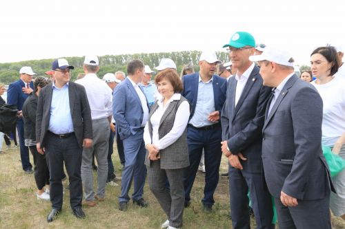 На ютазинской земле встретились «прошлое» и «настоящее»