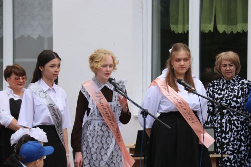 Последний звонок в Уруссинской СОШ №2