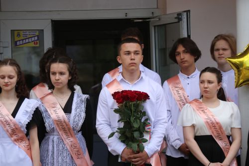 Последний звонок в Уруссинской СОШ №2
