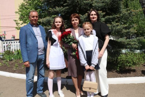 Последний звонок в Уруссинской СОШ №2