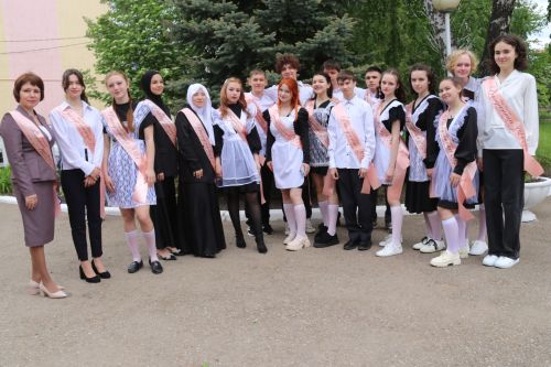 Последний звонок в Уруссинской СОШ №2