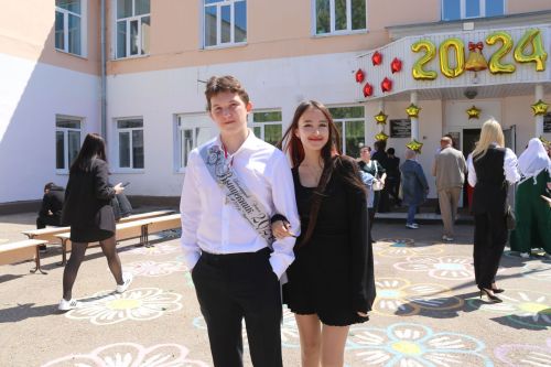 Последний звонок в Уруссинской СОШ №2