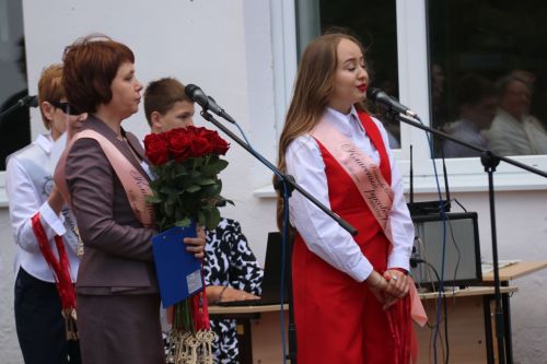Последний звонок в Уруссинской СОШ №2