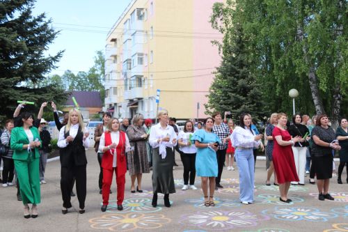 Последний звонок в Уруссинской СОШ №2