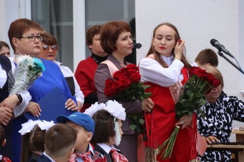 Последний звонок в Уруссинской СОШ №2