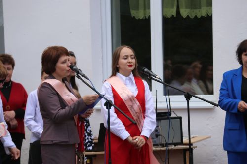 Последний звонок в Уруссинской СОШ №2
