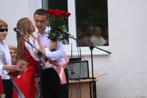 Последний звонок в Уруссинской СОШ №2