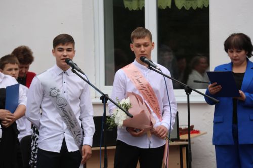 Последний звонок в Уруссинской СОШ №2