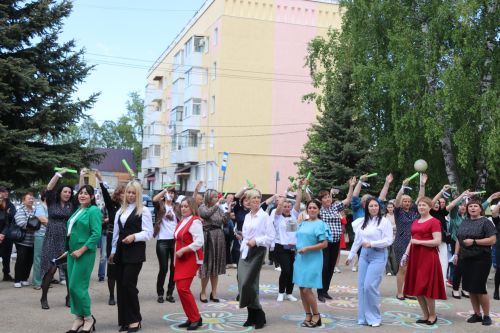 Последний звонок в Уруссинской СОШ №2