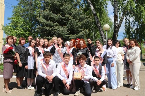 Последний звонок в Уруссинской СОШ №2