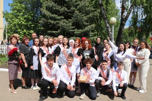 Последний звонок в Уруссинской СОШ №2