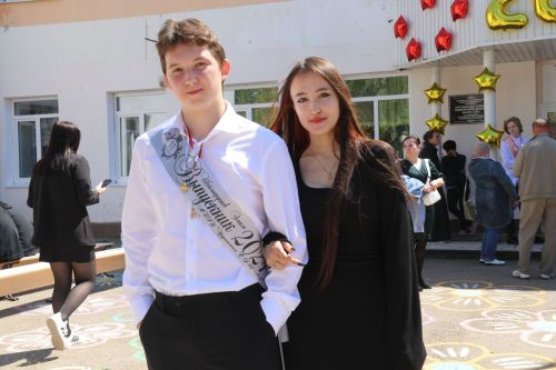 Последний звонок в Уруссинской СОШ №2