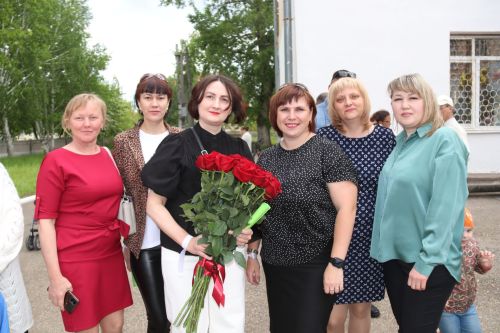 Последний звонок в Уруссинской СОШ №2