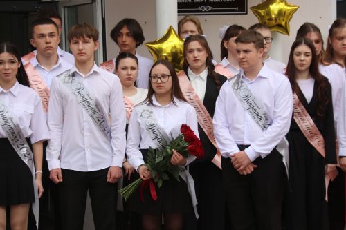 Последний звонок в Уруссинской СОШ №2